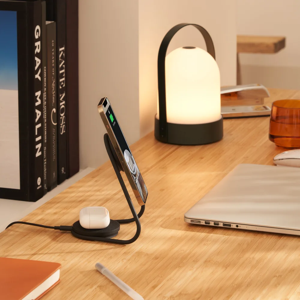 Courant - MAG:2 Essentials Wireless MagSafe Charging Pad - Charcoal